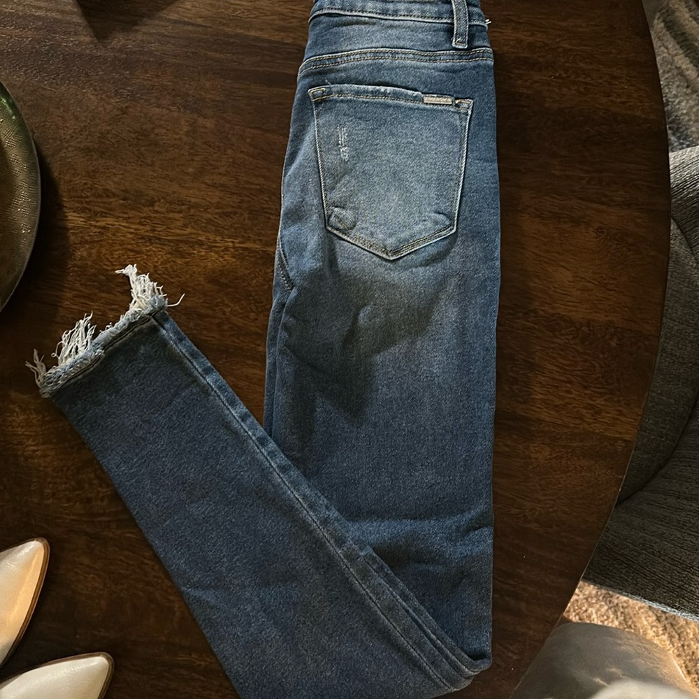 Like new, worn once insane gene size 7/27 no stretch